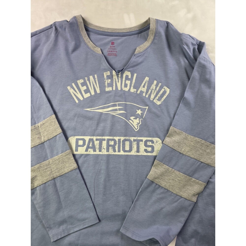 NWT Team Apparel New England Patriots Teens Medium 7/9 Light Blue Pullover